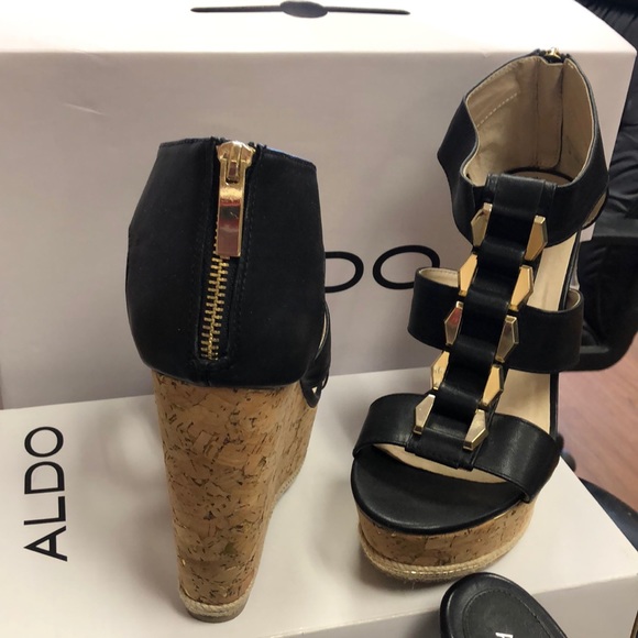 2 Pair Aldo Heels - Picture 3 of 6